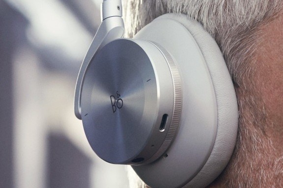 Beoplay H95: Bang & Olufsen celebra 95 años de excelencia con los nuevos auriculares insignia
