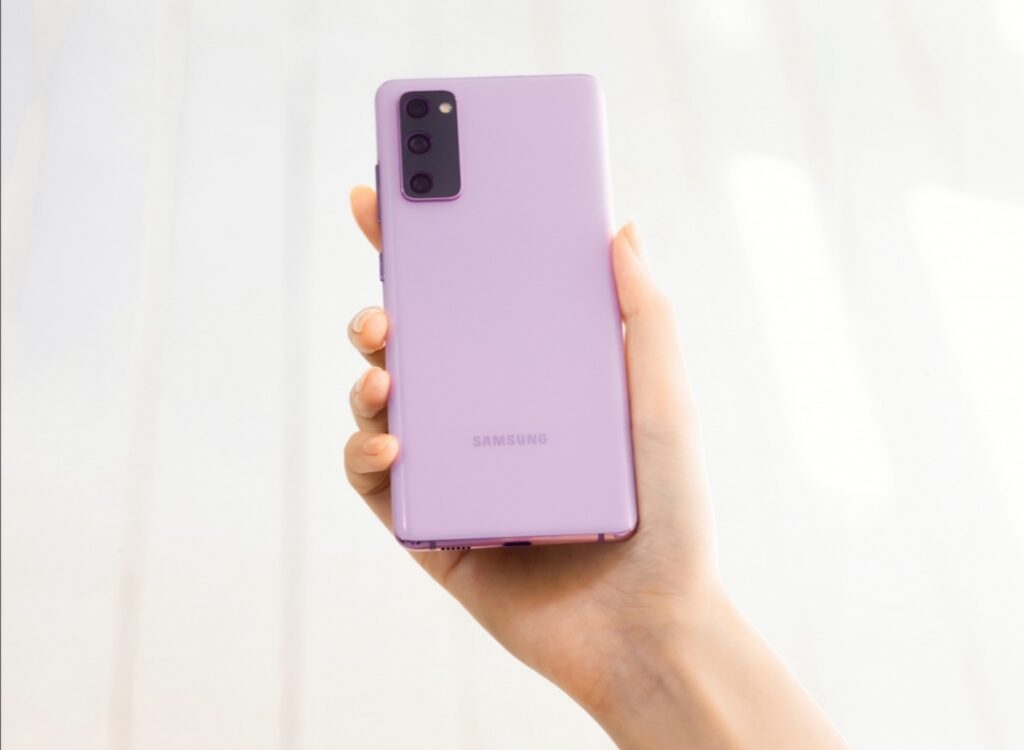 Comenzó la venta del Samsung Galaxy S20 FE, un smartphone pensado por y para los fanáticos.