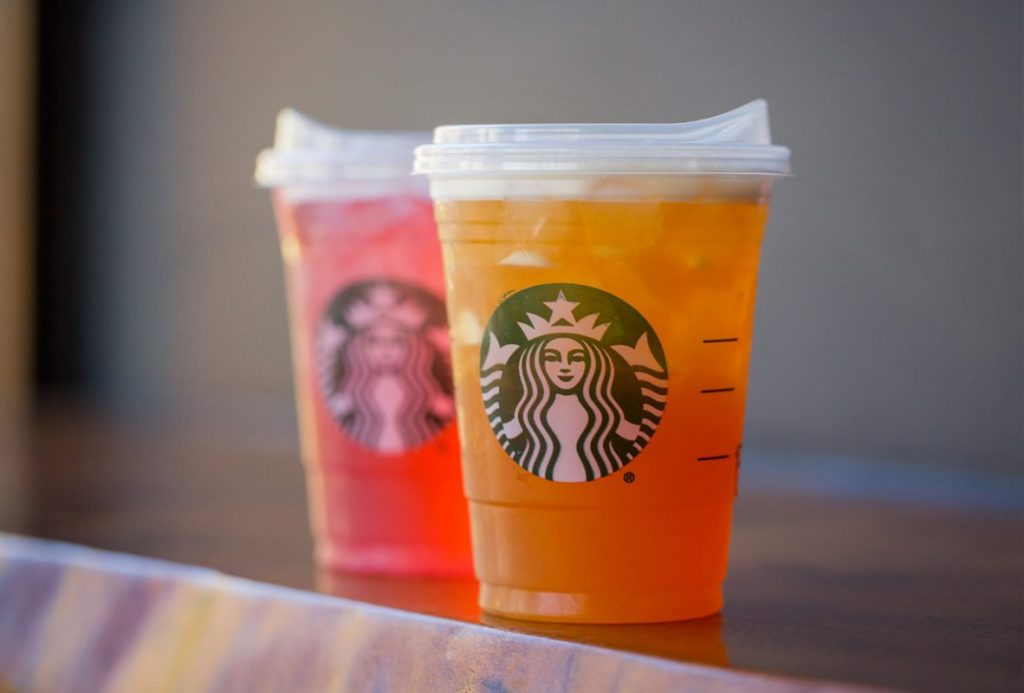 Starbucks presenta en Uruguay las nuevas tapas sin sorbetes