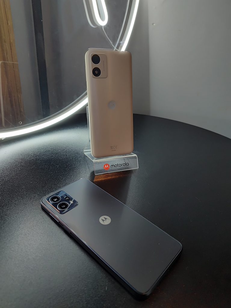 Los nuevos Moto g13 y e13 ya están en Uruguay