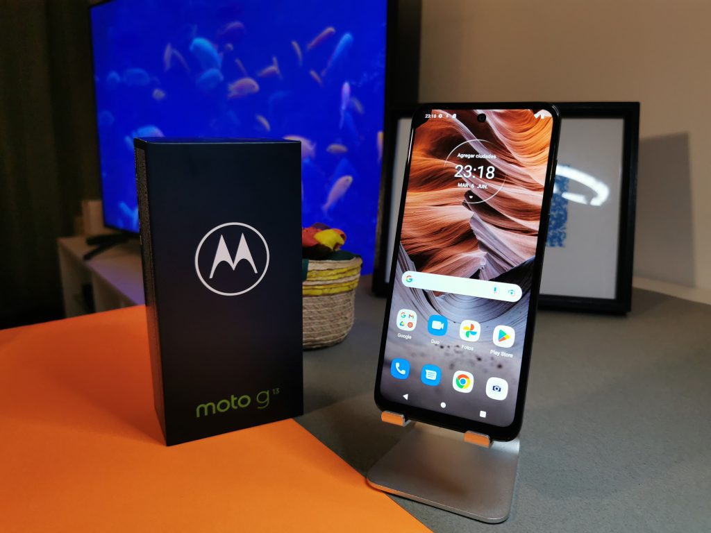 Motorola g13 : Equilibrio perfecto entre rendimiento y precio.
